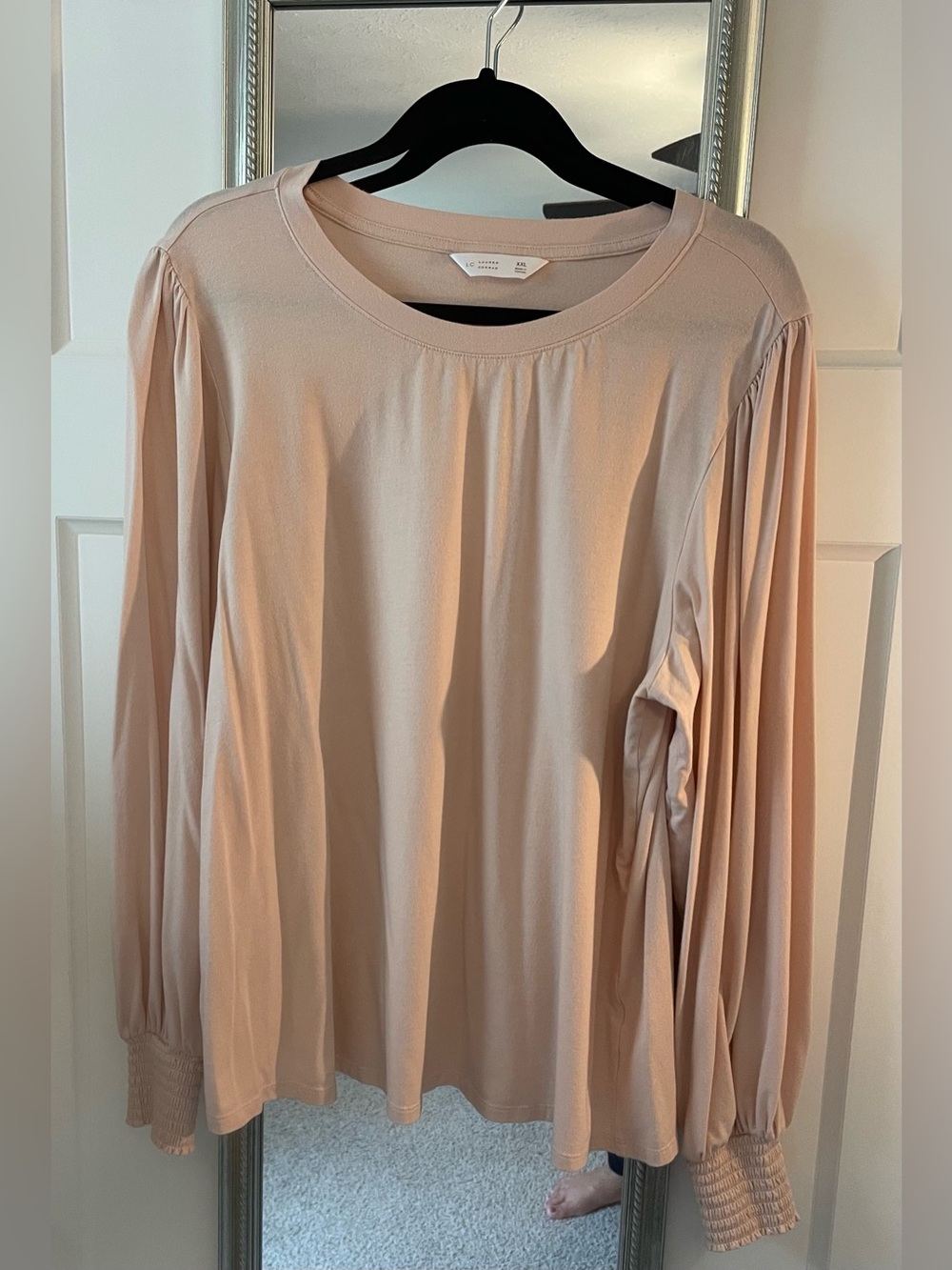 Lauren Conrad long sleeve top
